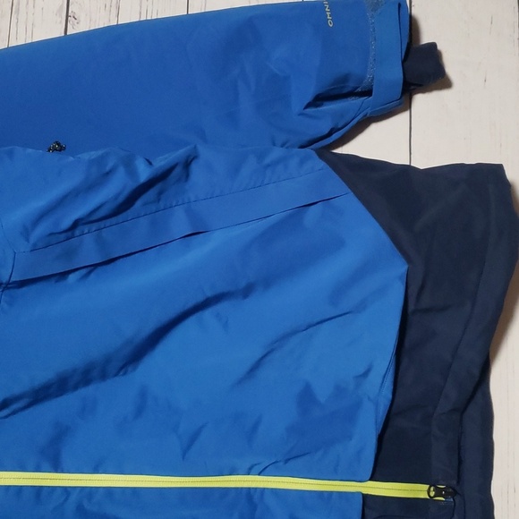 Columbia Omni Tech Jacket - Picture 2 of 10